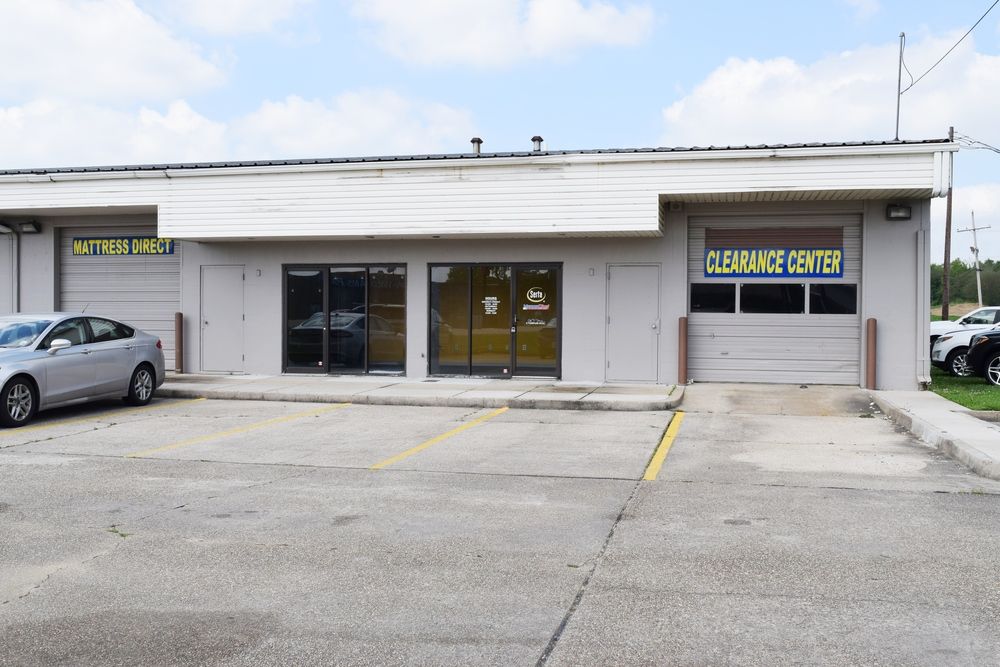 Retail For Lease: 5880 Siegen Ln, Baton Rouge, LA 70809